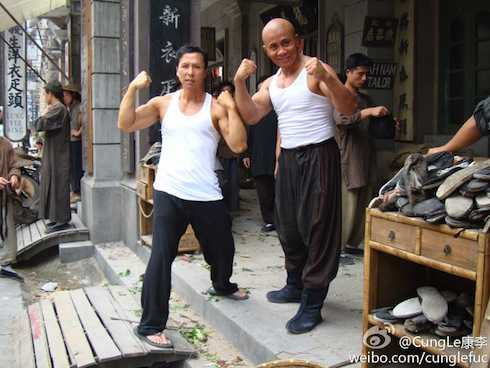 Cung Lê và Chân Tử Đan đọ bắp trên trường quay.