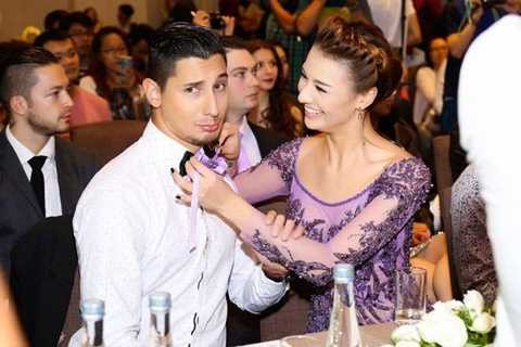 Kristian Yordanov sinh năm 1993, hơn Hồng Quế 1 tuổi.