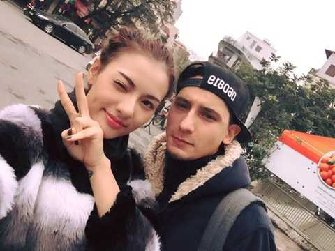 Chàng vũ công người Bulgaria sở hữu gương mặt điển trai, nam tính, thân hình chuẩn 6 múi và chiều cao lý tưởng 1m9.