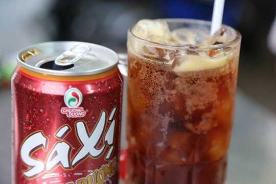 Đến tháng 7/1977, tập đoàn BGI chính thức chuyển nhượng quyền sở hữu và bàn giao toàn bộ nhà máy cho Việt Nam, trở thành nhà máy quốc doanh với tên gọi là nhà máy nước ngọt Chương Dương. Trước khi bị các thương hiệu ngoại cạnh tranh, dòng sản phẩm này rất được ưa chuộng. Đây được xem như thời hoàng kim của nước ngọt xá xị. Đến tháng 7/1977, tập đoàn BGI chính thức chuyển nhượng quyền sở hữu và bàn giao toàn bộ nhà máy cho Việt Nam, trở thành nhà máy quốc doanh với tên gọi là nhà máy nước ngọt Chương Dương. Trước khi bị các thương hiệu ngoại cạnh tranh, dòng sản phẩm này rất được ưa chuộng. Đây được xem như thời hoàng kim của nước ngọt xá xị.