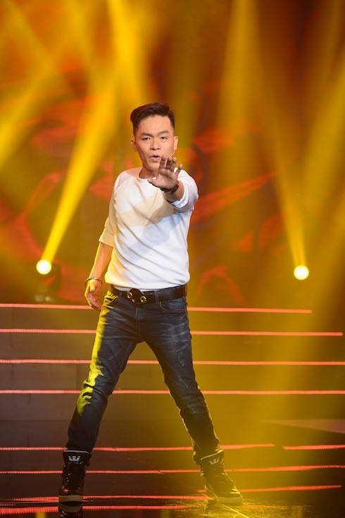 Kỳ Phương với Sao em nỡ vô tình.