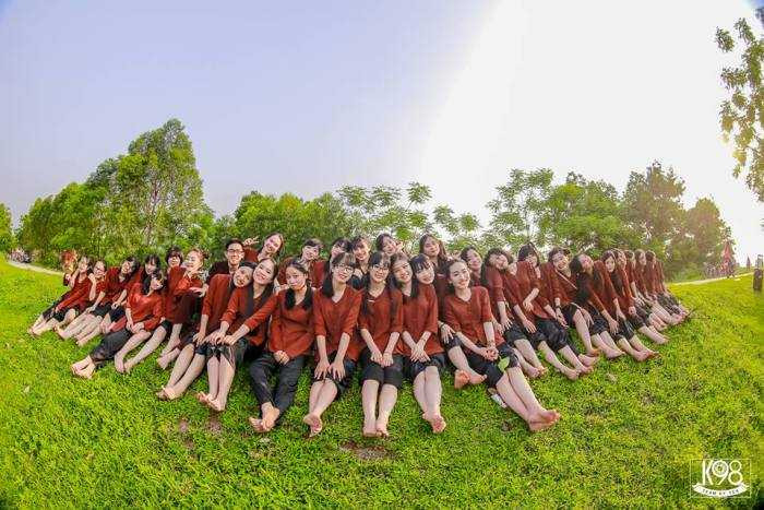 Bộ ảnh kỷ yếu “nông thôn” độc, lạ của học sinh Bắc Giang