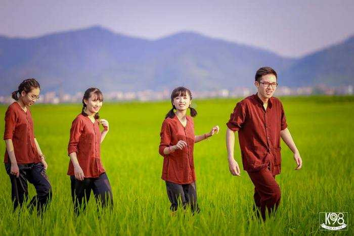 Bộ ảnh kỷ yếu “nông thôn” độc, lạ của học sinh Bắc Giang