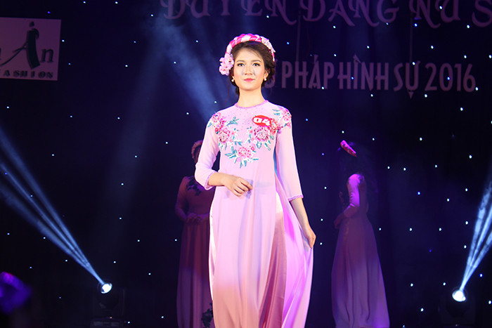 Duyên dáng Tư pháp Hình sự 2016