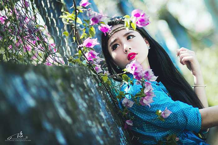 Nữ sinh xứ Huế xinh đẹp, mê hát dân ca