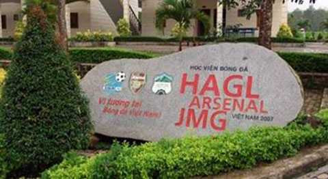 Thông tin HAGL phải thế chấp cả học viện bóng đá khiến cổ phiếu HAG và HNG giảm sàn Thông tin HAGL phải thế chấp cả học viện bóng đá khiến cổ phiếu HAG và HNG giảm sàn