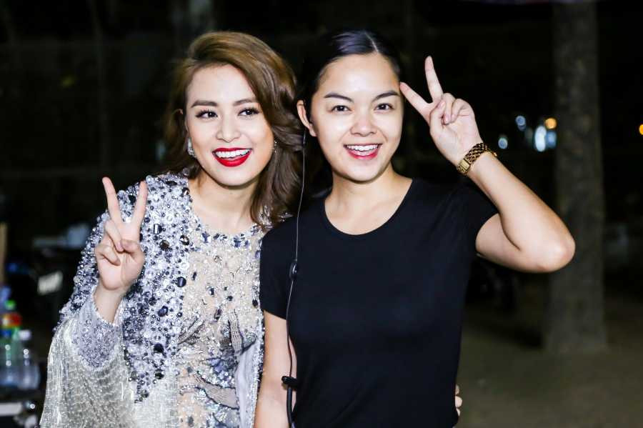 Phạm Quỳnh Anh chăm chút từng li từng tí cho Hoàng Thùy Linh