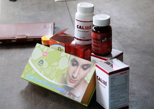 Nhận được nhiều loại thuốc, thực phẩm chức năng sau khi tham gia vào mạng lưới kinh doanh đa cấp nhưng hầu hết người dân đều không biết sử dụng như thế nào