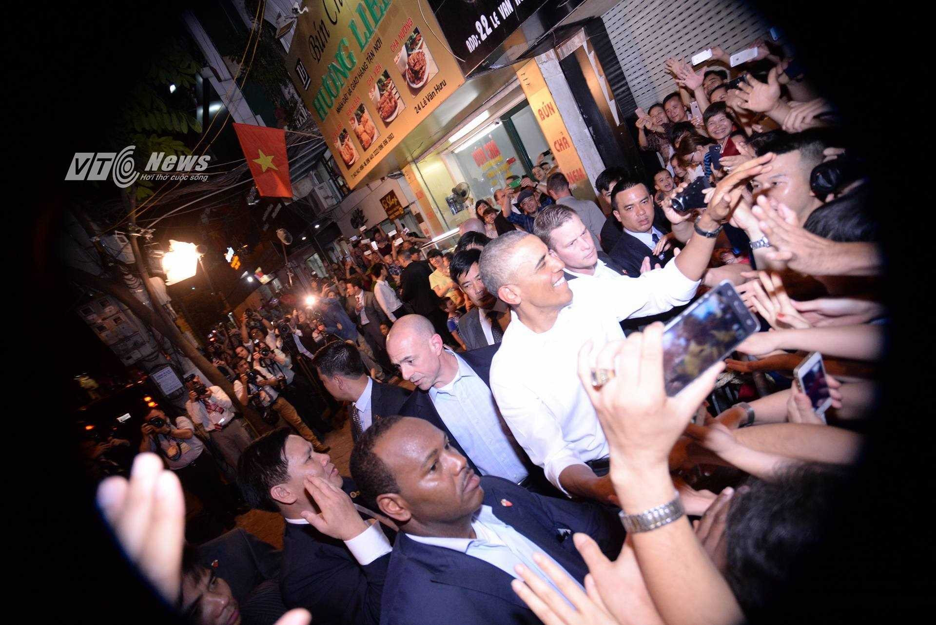 Quán bún chả Hà Nội mà Tổng thống Obama đến ăn có gì đặc biệt?