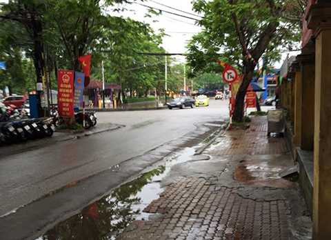 Hải Phòng xuất hiện mưa rào tư sáng đến đầu giờ chiều nhưng không gây ngập úng trên các tuyến đường trung tâm Thành phố - Ảnh MK