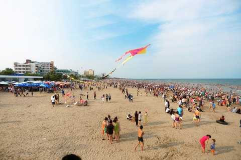 Mang diện mạo mới, Sầm Sơn dự kiến đón 6 triệu lượt du khách trong năm nay.