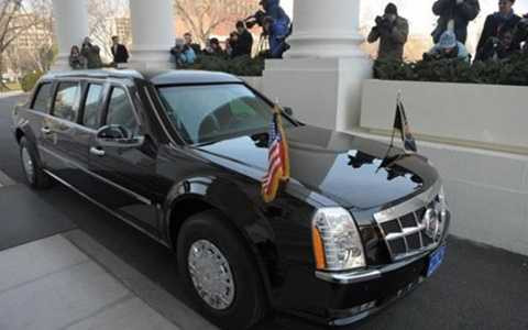 Các nhà quan sát cho rằng, nhiều khả năng chiếc xe có hệ thống cung cấp oxy riêng biệt, phần trong được bịt kín hoàn toàn nhằm ngăn chặn khả năng tấn công hoá học