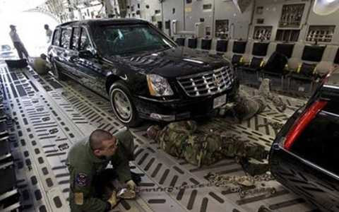 Đây là sản phẩm mới nhất đứng trong hàng ngũ “First Fleet” – lô xe chuyên dụng cao cấp nhất do Cadillac sản xuất riêng cho những ông chủ Nhà Trắng, dù xét về mặt lịch sử thì các đời Tổng thống Mỹ cũng dùng cả những chiếc xe sang trọng nhãn hiệu Lincoln