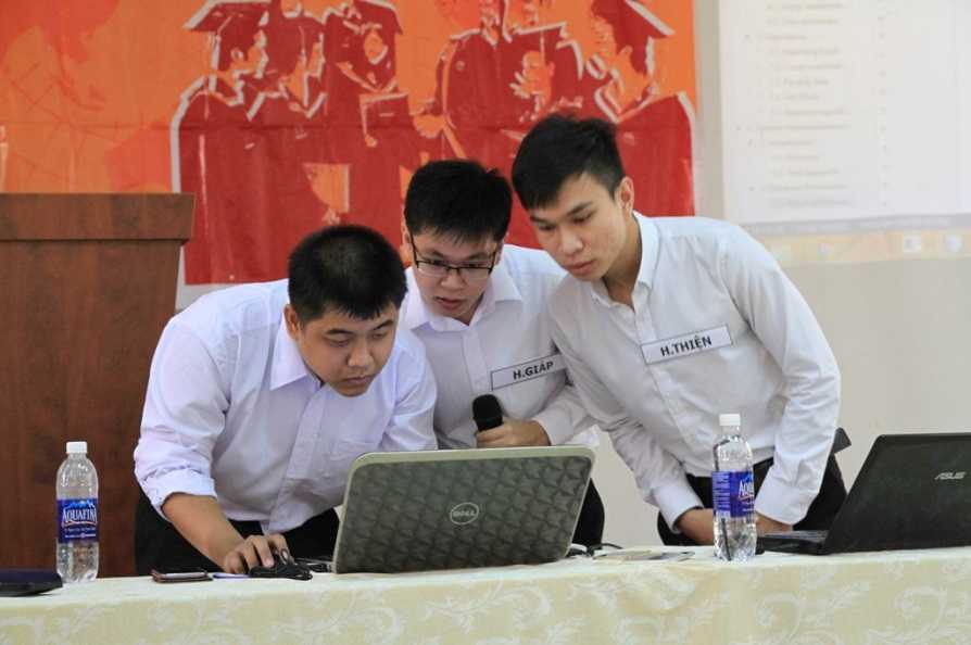 Ảnh 1: Ứng dụng do 3 thành viên Nguyễn Hoàng Giang, Nguyễn Lê Hoàng Thiện và Phan Hoàng Giáp hoàn thành sau 4 tháng.