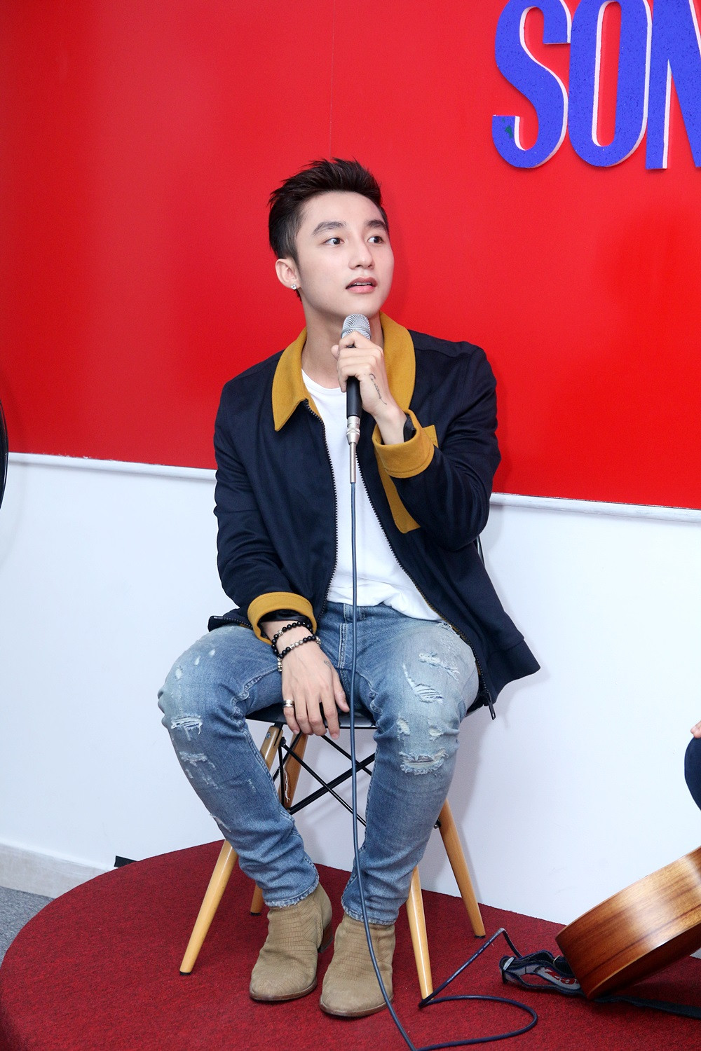 Sơn Tùng MTP từng cãi nhau với bố mẹ vì muốn đi hát