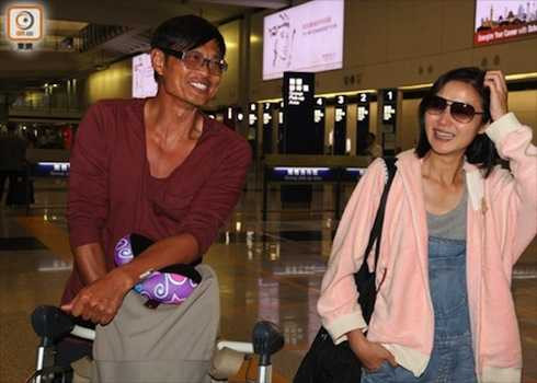 Huỳnh Đức Bân và Vạn Ỷ Vân đã kết thúc lịch trình tại Việt Nam và về đến Hong Kong đêm qua.