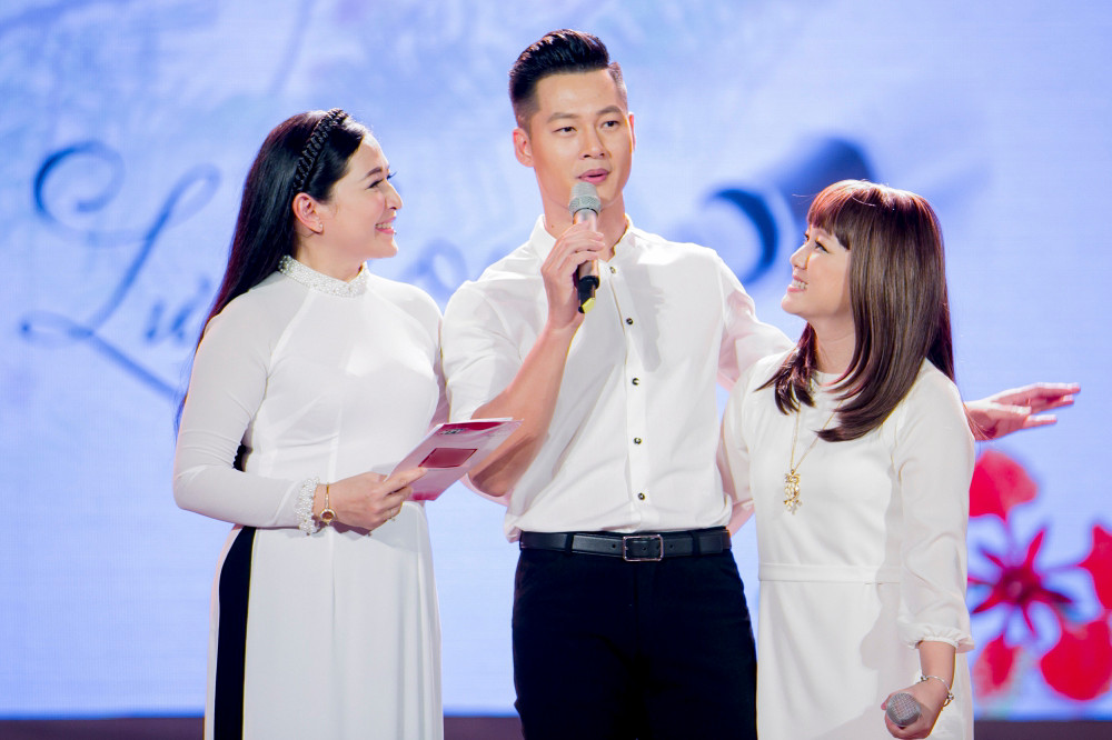 Thanh Duy làm MC ăn ý cùng cựu ca sỹ Ngọc Linh
