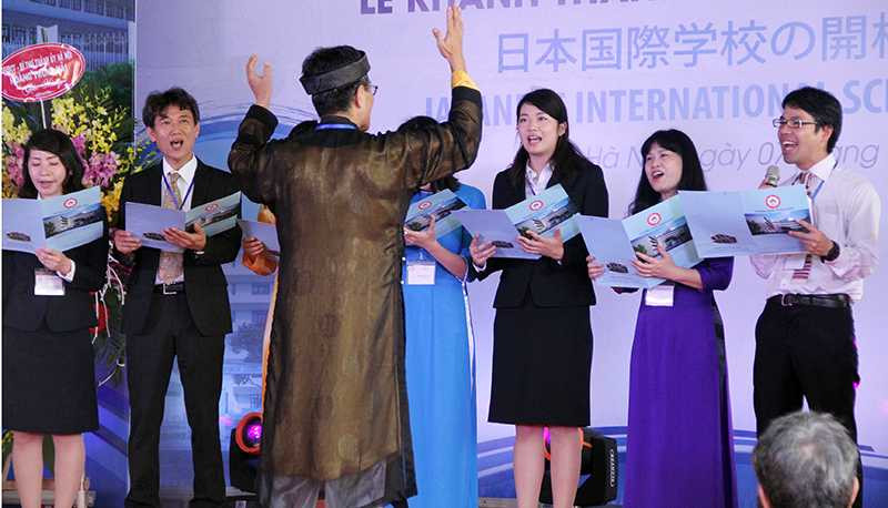 Thầy Reiji Sugimoto