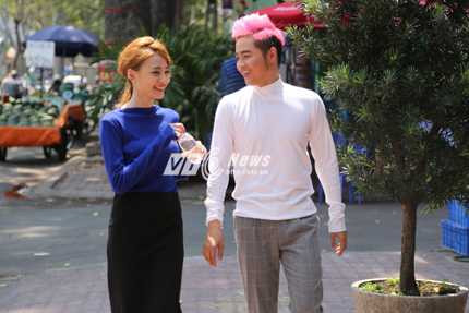 Thanh Duy bị bắt gặp khi đi ăn cùng gái lạ