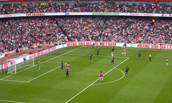 HAGL đi tiên phong trong quảng cáo thương hiệu tại các trận đấu Premier League