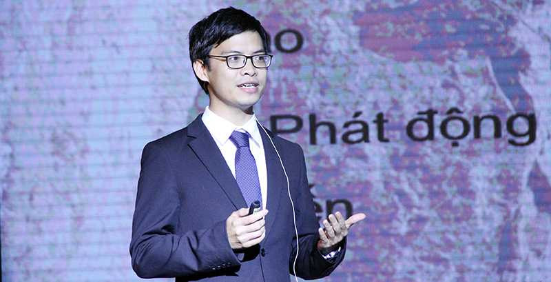 TS Phạm Đức Toàn chia sẻ câu chuyện thành công của bản thân (Ảnh: Phạm Thịnh)