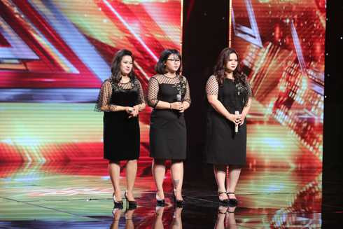 Nhóm nhạc có cái tên khá ngộ nghĩnh là BBQ thể hiện ca khúc nước ngoài Hello