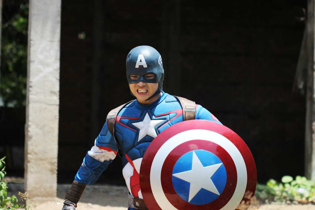 Tim hóa siêu anh hùng Captain America để giúp con trai thực hiện ước mơ