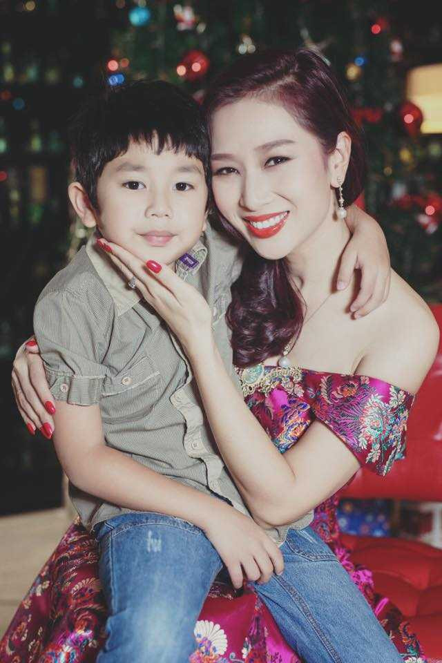 Hoa khôi Thu Hương