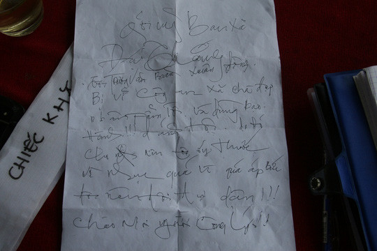 Tố bị công an 'bạo hành', người đàn ông uống thuốc độc tự tử