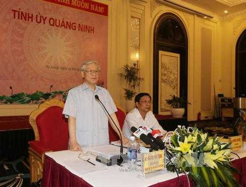 Tổng Bí thư Nguyễn Phú Trọng phát biểu tại buổi làm việc với Ban Thường vụ và cán bộ chủ chốt tỉnh Quảng Ninh.