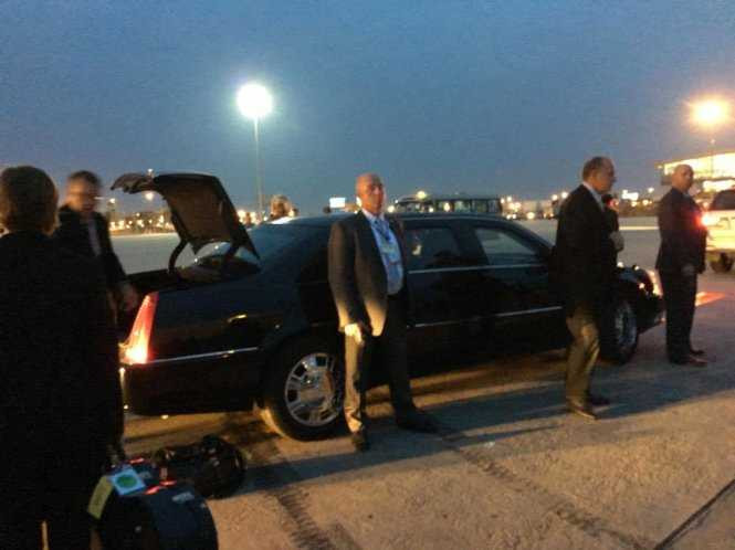 Xe chở Ngoại trưởng Hoa Kỳ John Kerry (Ảnh: Việt Dũng/TTO)