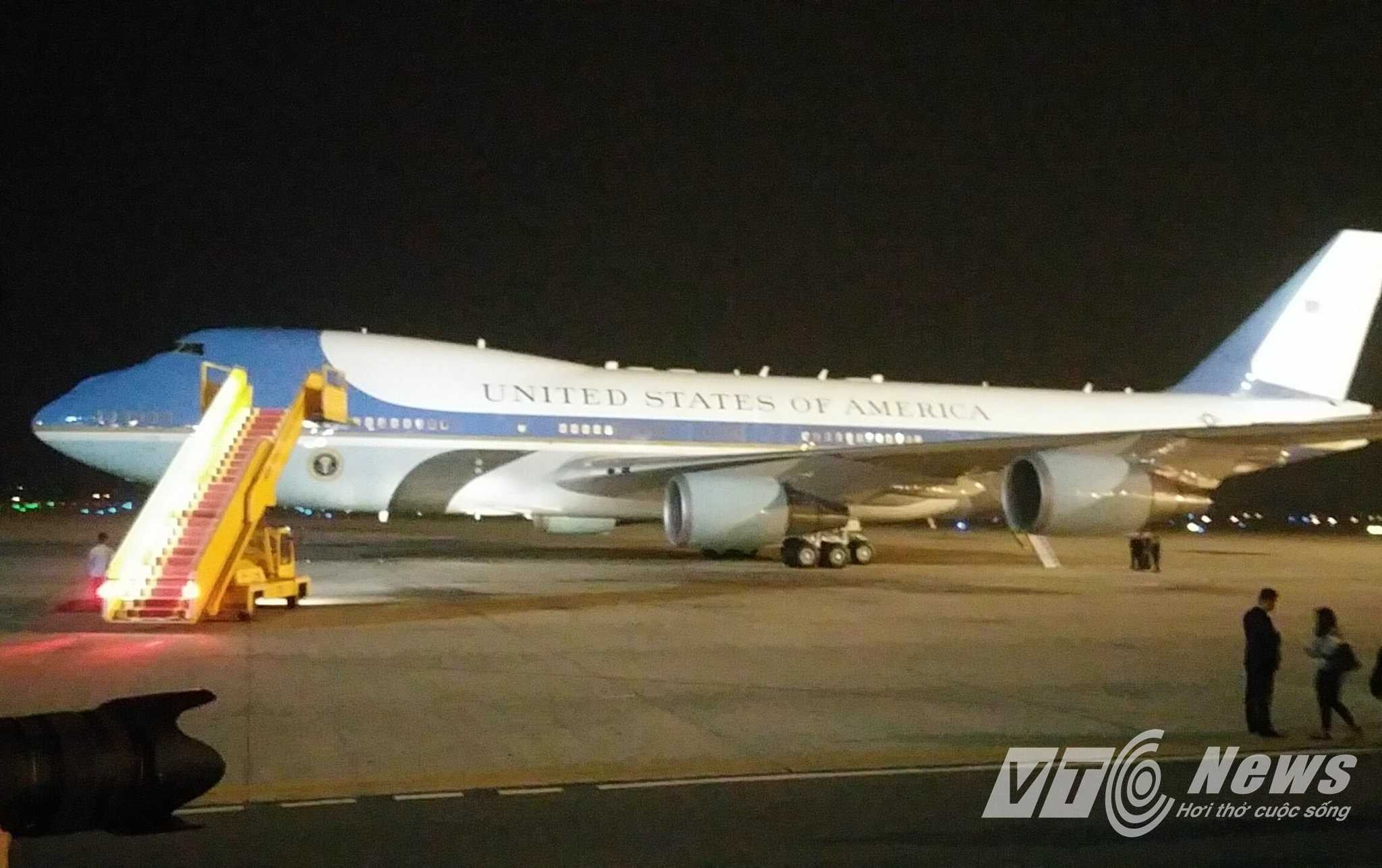 Chiếc máy bay này có chiều cao tương đương một tòa nhà 6 tầng (ảnh: Tùng Đinh)