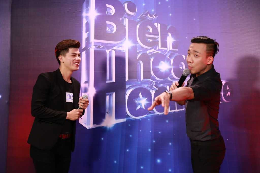 Trấn Thành bất ngờ cầu hôn Hari Won