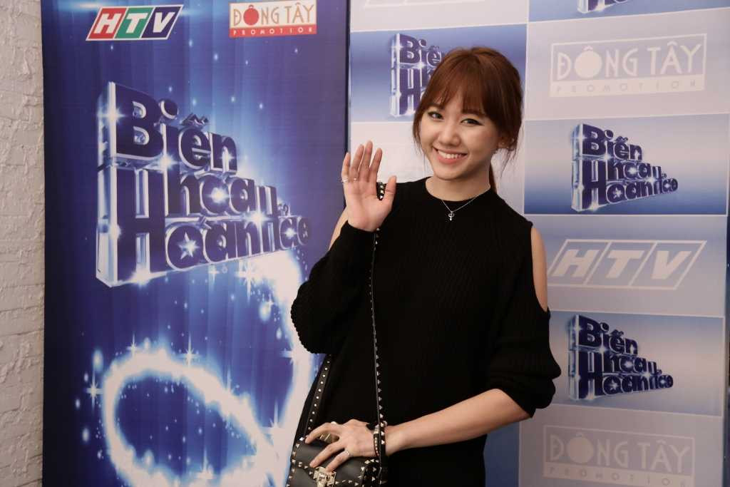 Trấn Thành bất ngờ cầu hôn Hari Won