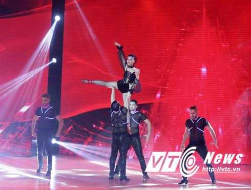 Trực tiếp chung kết Bước nhảy hoàn vũ 2016: Khách mời Ngọc Trinh