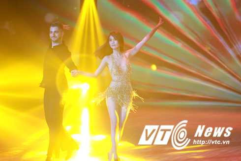 Trực tiếp chung kết Bước nhảy hoàn vũ 2016: Khách mời Ngọc Trinh