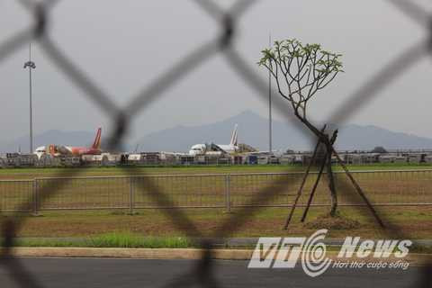 An ninh nghiêm ngặt nhất là khu vực quanh nhà ga quốc tế T2.