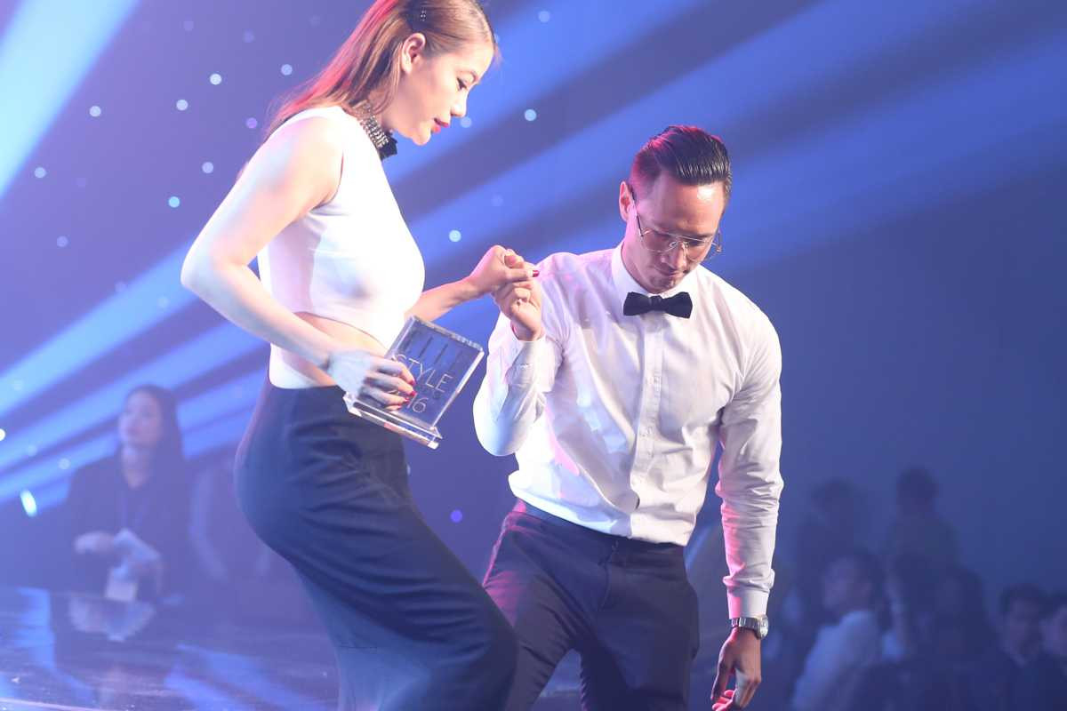 Trương Ngọc Ánh tình tứ bên Kim Lý sau khi cặp đôi tái hợp