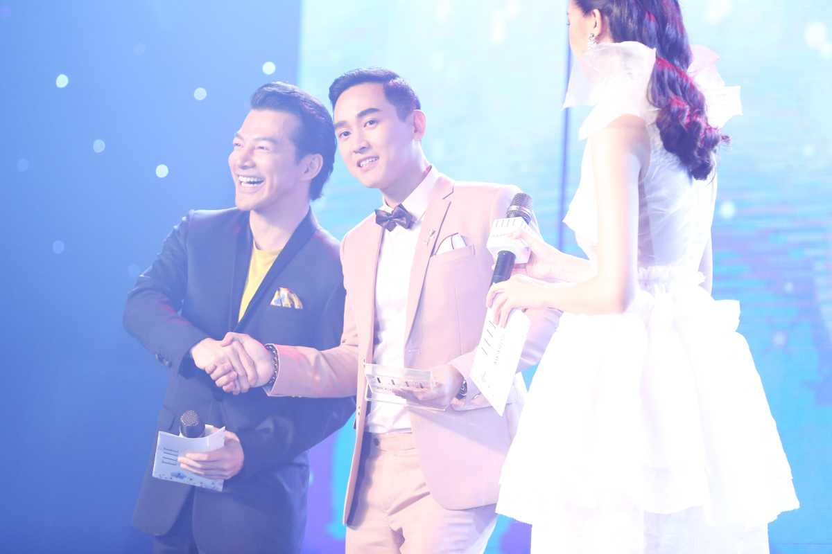 Trương Ngọc Ánh tình tứ bên Kim Lý sau khi cặp đôi tái hợp