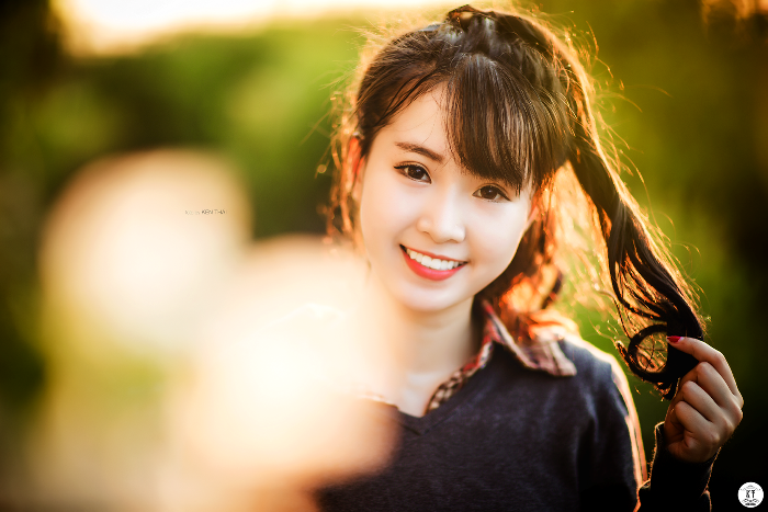 Vẻ đẹp hút hồn của 9x có tài hát rap, giỏi 3 ngoại ngữ