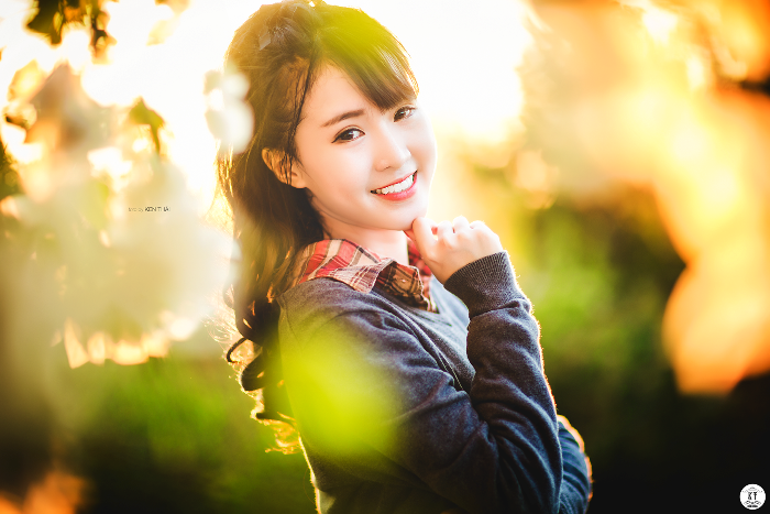 Vẻ đẹp hút hồn của 9x có tài hát rap, giỏi 3 ngoại ngữ