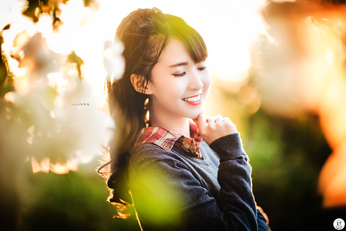 Vẻ đẹp hút hồn của 9x có tài hát rap, giỏi 3 ngoại ngữ