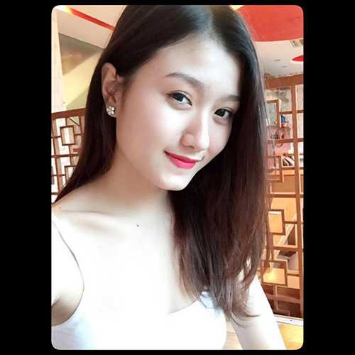 Hoa khôi Thu Quỳnh