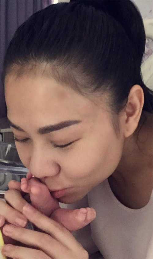 Vì đâu sao Việt kiên quyết giấu nhẹm con mình?