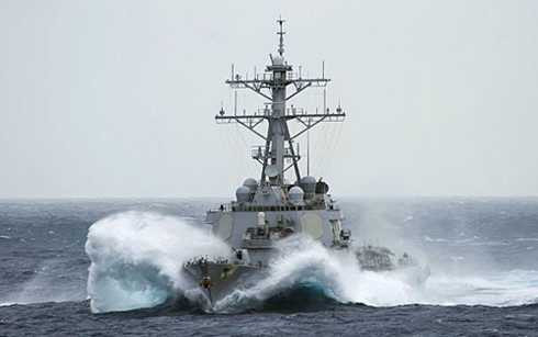 Tàu khu trục USS Curtis Wilbur của Hải quân Mỹ từng thực hiện quyền tự do đi lại ở đảo Tri Tôn thuộc quần đảo Hoàng Sa Tàu khu trục USS Curtis Wilbur của Hải quân Mỹ từng thực hiện quyền tự do đi lại ở đảo Tri Tôn thuộc quần đảo Hoàng Sa