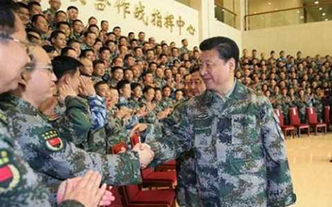 Ông Tập Cận Bình đảm nhận chức vụ Tổng Tư lệnh quân đội Trung Quốc. (ảnh: Tân Hoa xã) 