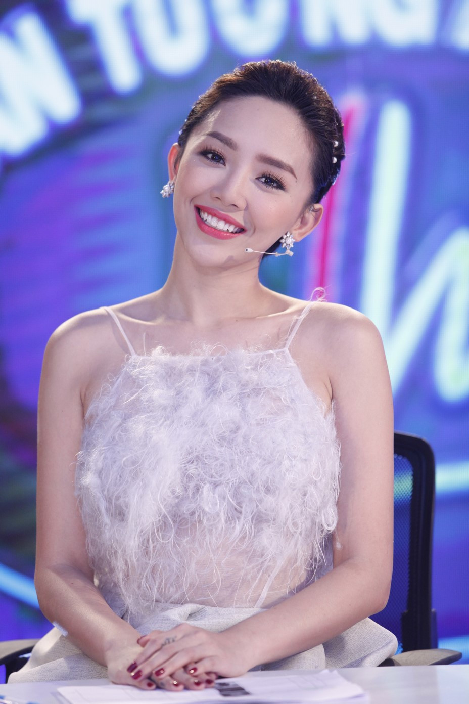 Vietnam Idol Kids: 'Thần đồng dân ca' gặp sự cố trên sân khấu