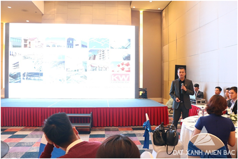 Ông Phạm Hải Đăng, Chủ tịch Keller Williams Commercial Northern Việt Nam tại buổi hội thảo Ông Phạm Hải Đăng, Chủ tịch Keller Williams Commercial Northern Việt Nam tại buổi hội thảo