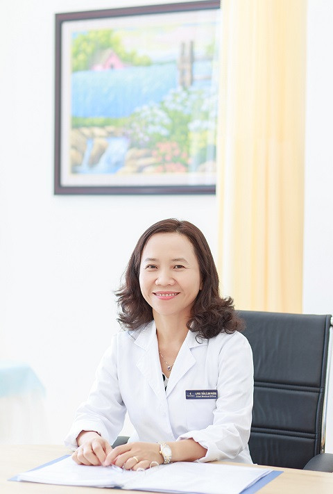 PGS. TS Trần Lê Linh Phương, Giám Đốc Vinmec Nha Trang là chuyên gia dày dạn kinh nghiệm trong lĩnh vực ngoại tiết niệu.