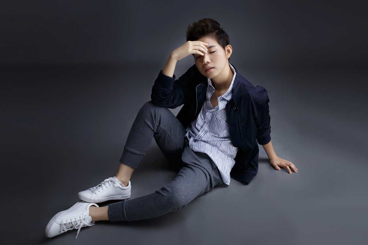 Vũ Cát Tường đẹp lãng tử, khoe sáng tác mới